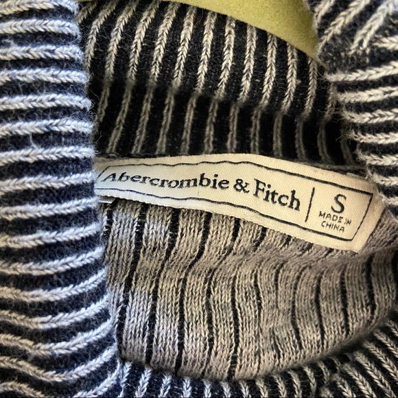 Abercrombie & Fitch Striped Turtleneck - Picture 4 of 4